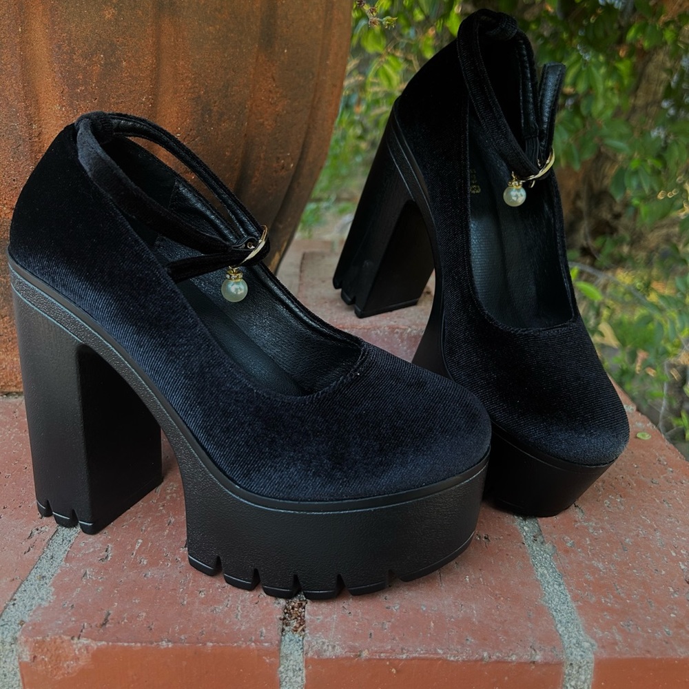 Mckoine platform strap chunky heels